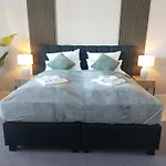 Daire Maremar - Verden's Finest - 134qm - 2 Schlafzimmer - Luxus Boxspring - Kueche - Arbeitsplaetze & Highspeed Wlan - Terrasse Verden an der Aller