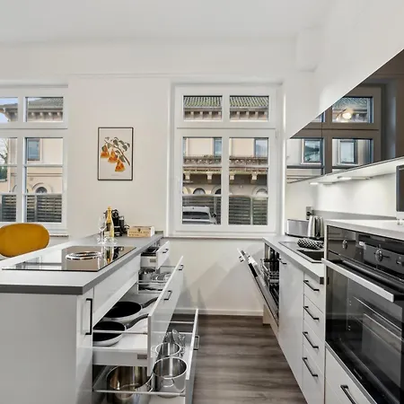 Apartment Maremar - Verden's Finest - 134qm - 2 Schlafzimmer - Luxus Boxspring - Kueche - Arbeitsplaetze & Highspeed Wlan - Terrasse