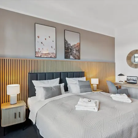 Apartment Maremar - Verden's Finest - 134qm - 2 Schlafzimmer - Luxus Boxspring - Kueche - Arbeitsplaetze & Highspeed Wlan - Terrasse